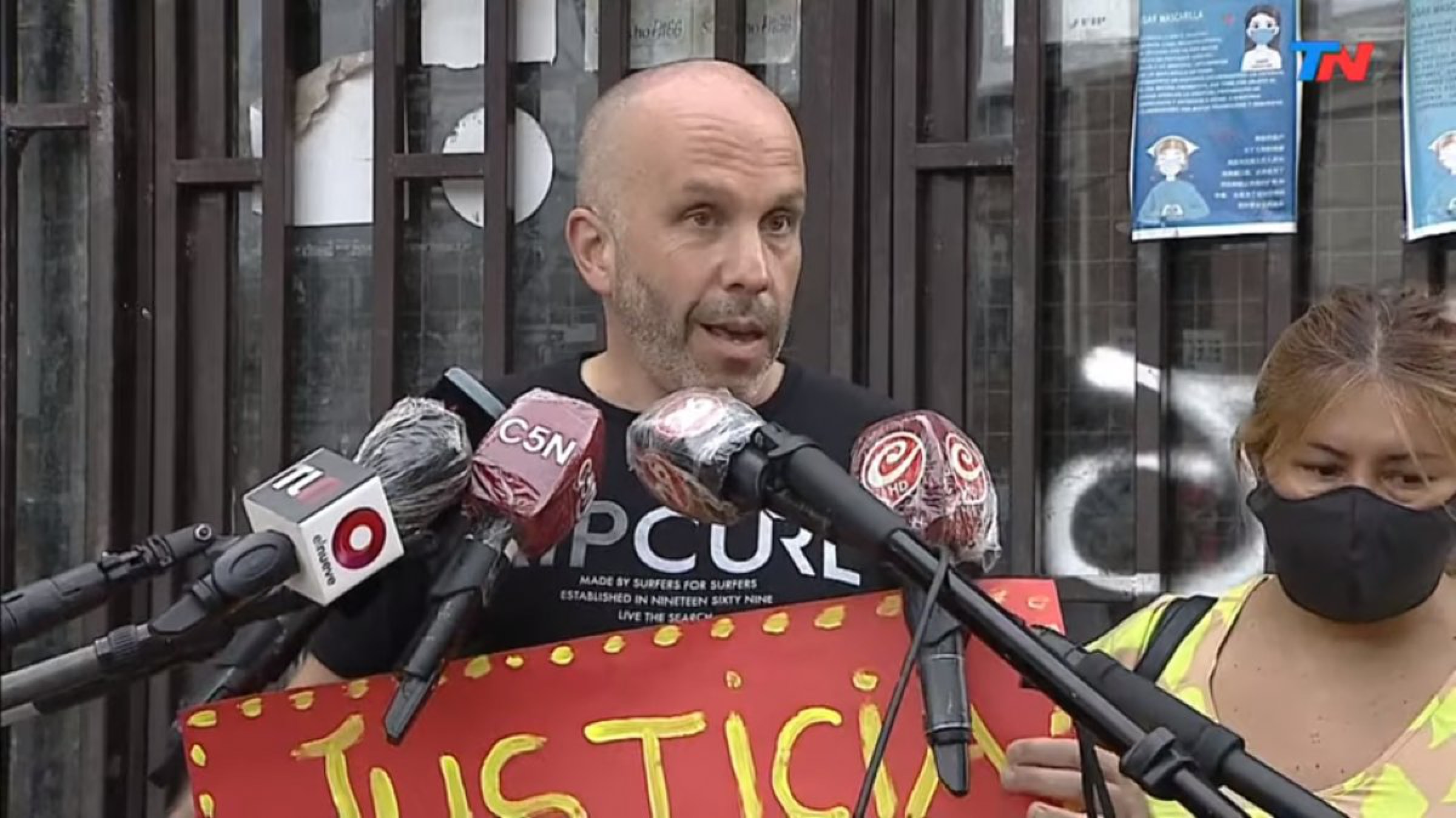 Mató a una jubilada de 91 con el auto y escapó