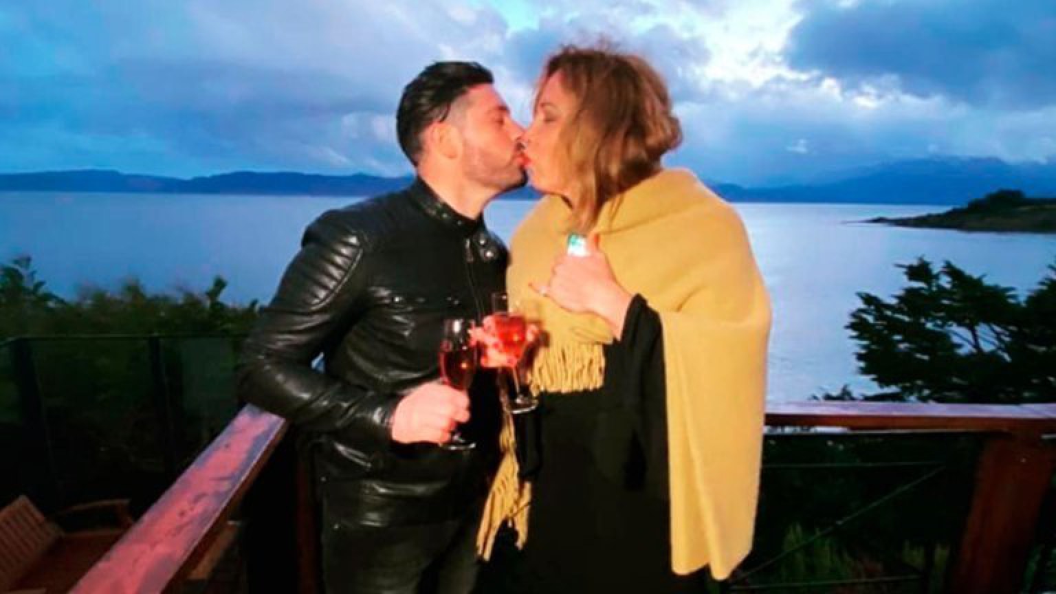 ¡Hay amor! Lizy Tagliani se comprometió con su novio